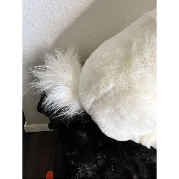 Douglas Canadian Mist white arctic wolf husky 24” realistic plush - Picture 8 of 14